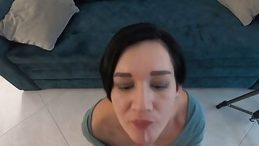 Засадил сексуальной милфе и кончил на лицо